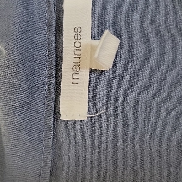 Maurices top with hood - Picture 3 of 3